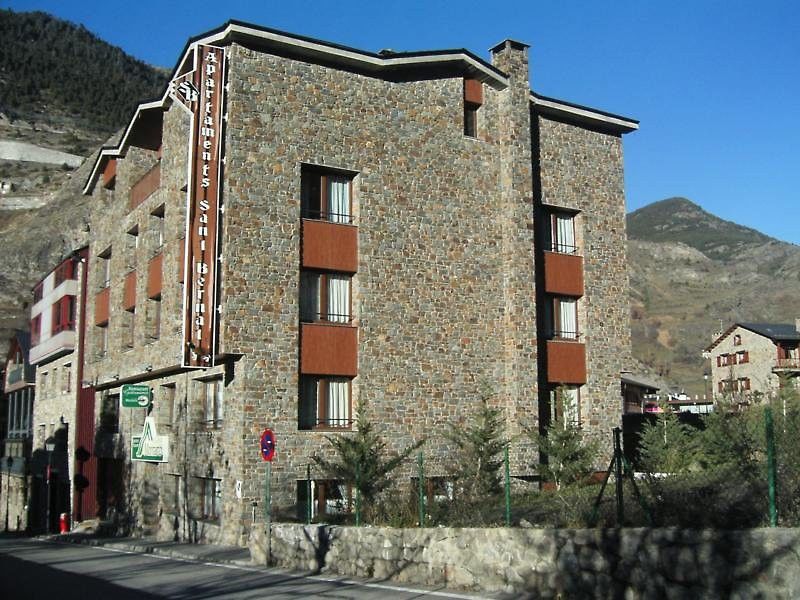 Apartaments Sant Bernat Canillo Exteriör bild