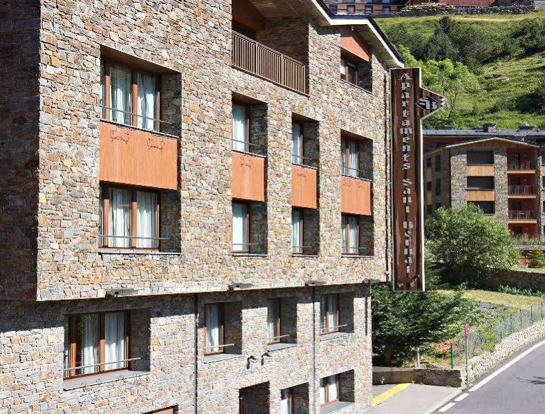 Apartaments Sant Bernat Canillo Exteriör bild